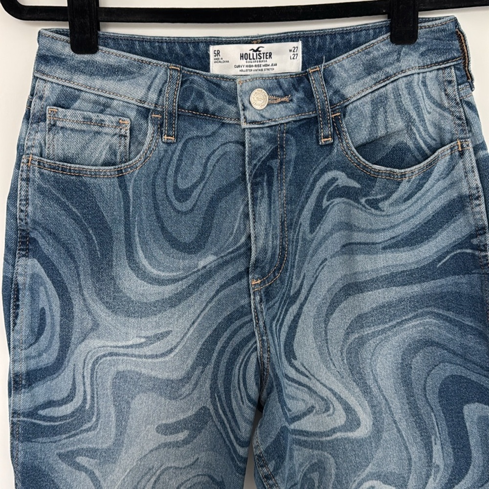 Hollister Curvy High Rise Mom Jean, Swirl Pattern - Size 27 - Picture 2 of 6